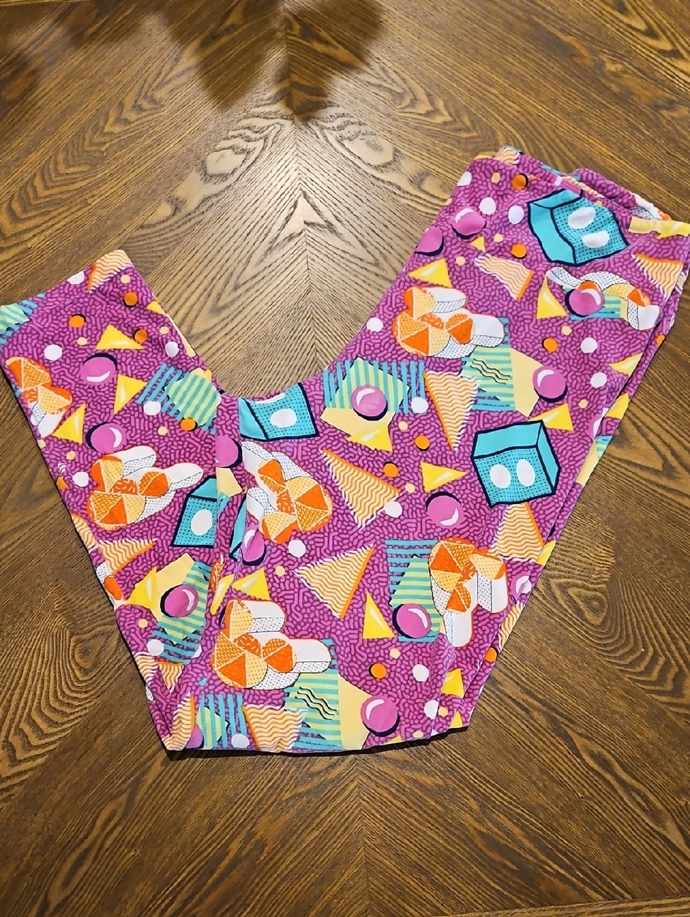 LuLaRoe Disney Mickey Head Purple Geometric & Abstract Print Leggings